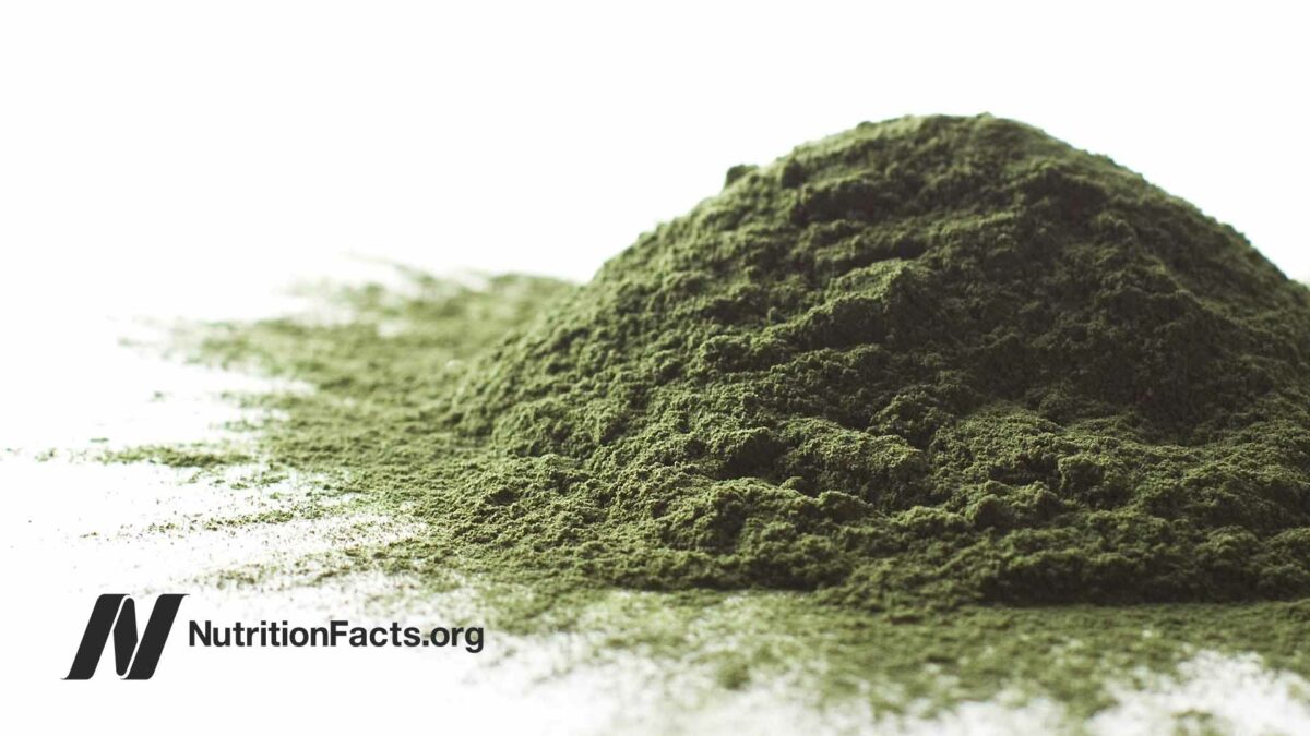 powdered spirulina