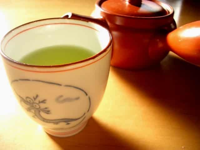 Green Tea with Red Mushrooms