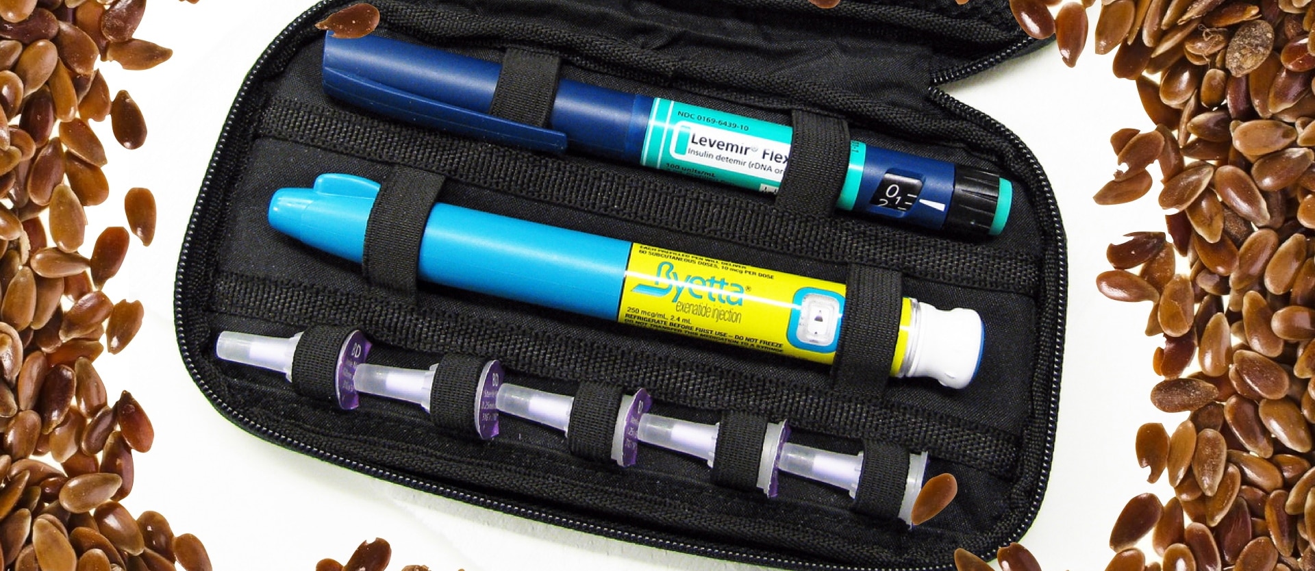 insulin shot pouch with a border of flaxseeds