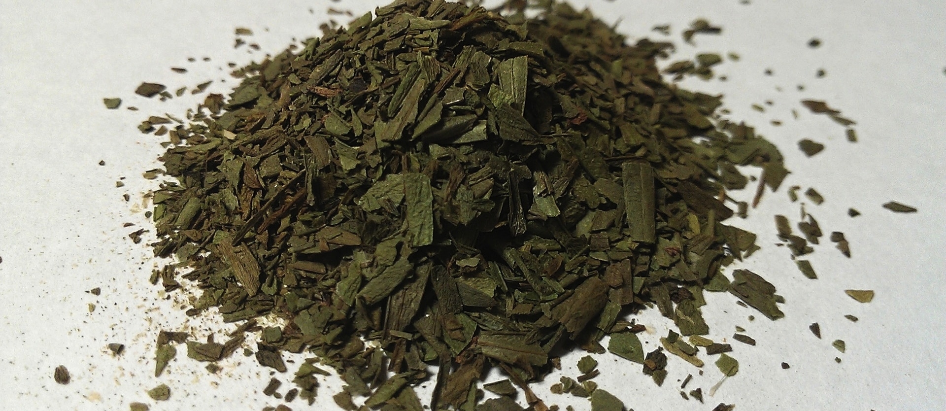 pile of dried tarragon