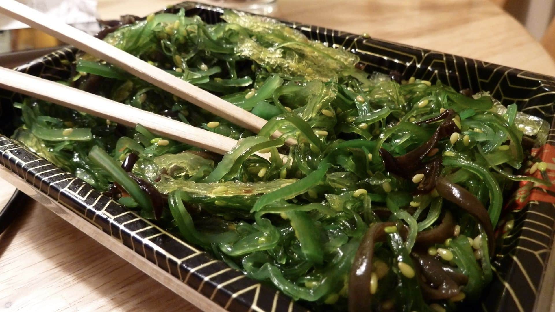 dish of wakame salad
