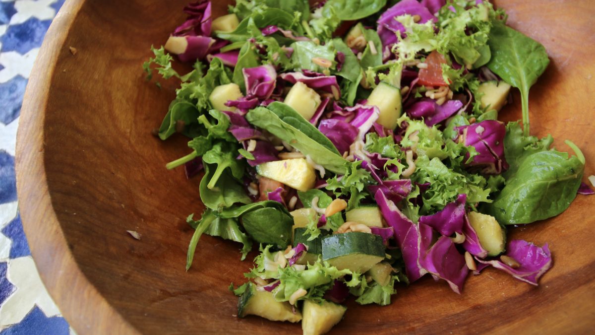 Should Cancer Patients Avoid Raw Fruits and Vegetables?
