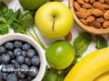 variedad de frutas y frutos secos
